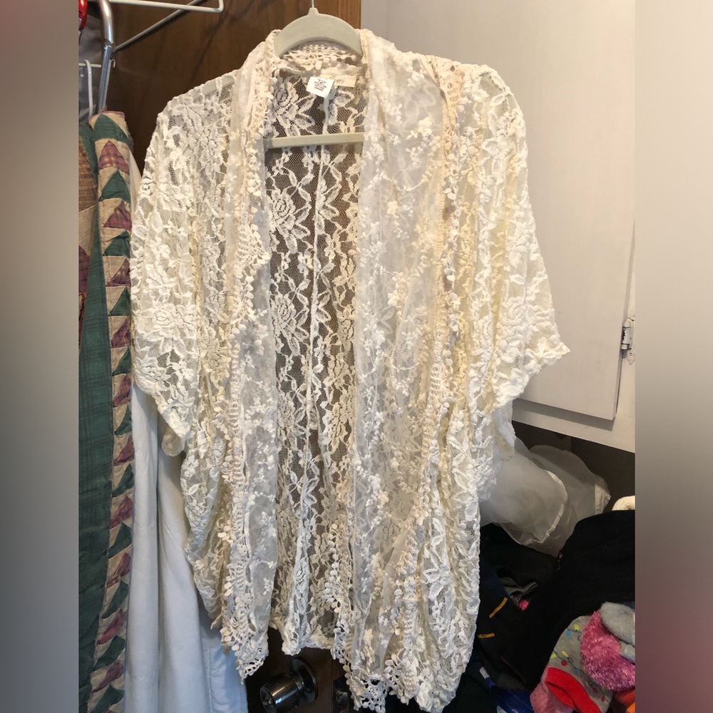 Elegant Lace Kimono Cardigan- $40 or $35 w/offer
